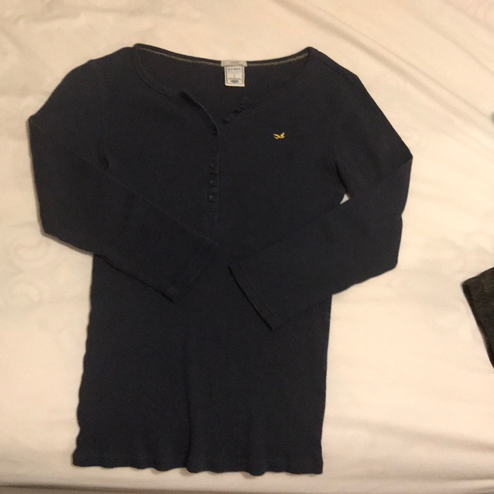 Mid-sleved ribbed shirt